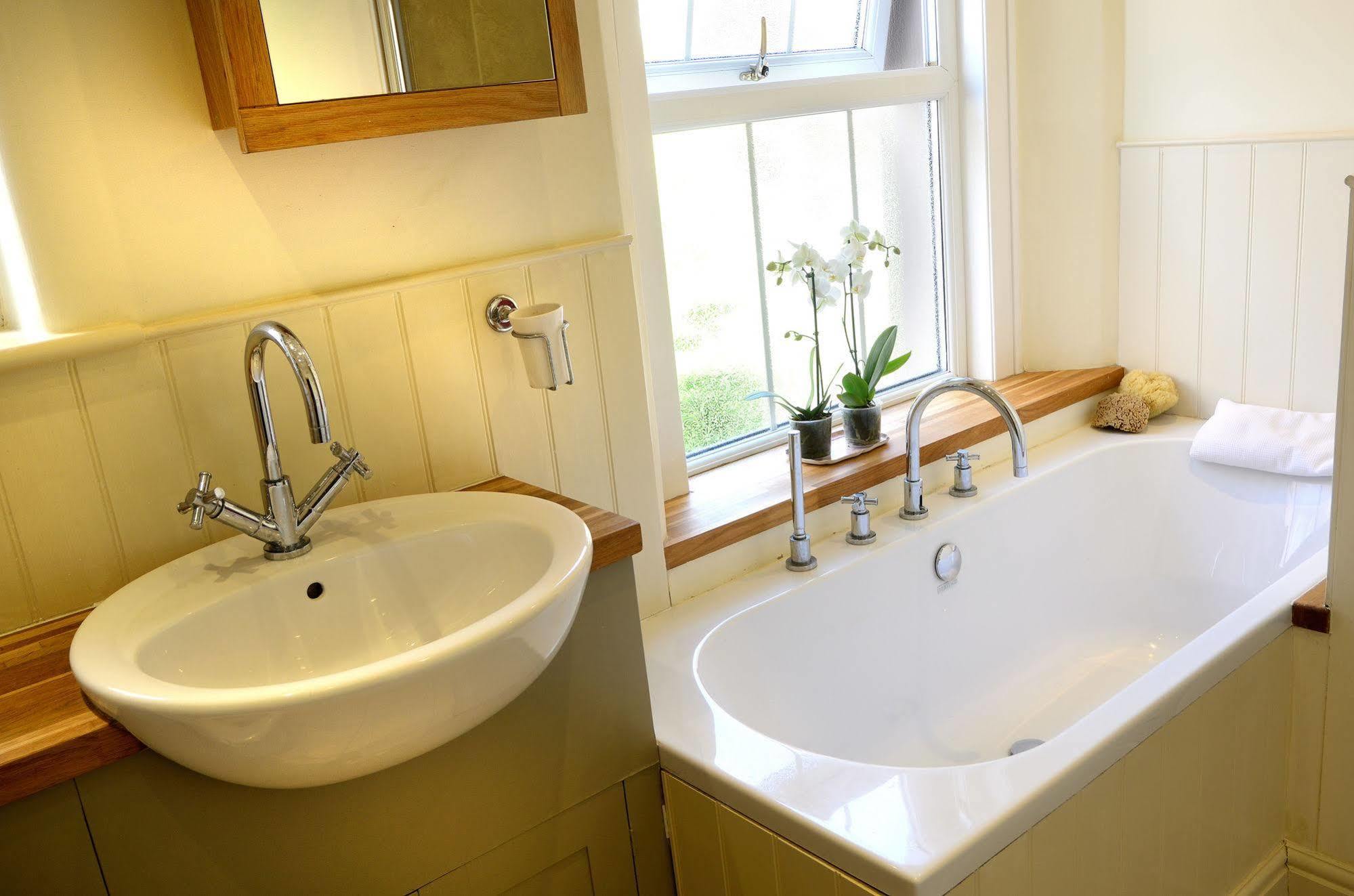 Crosby Bed & Breakfast Пенрит Экстерьер фото